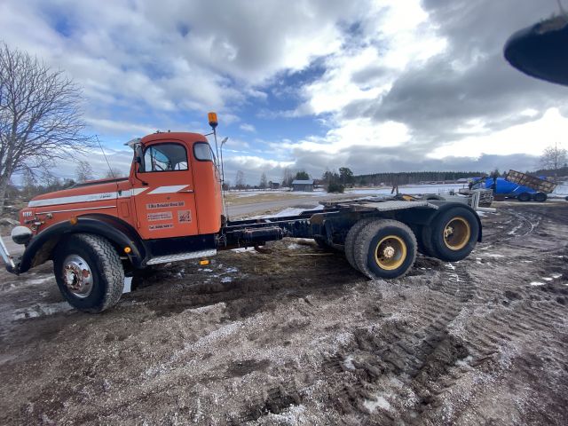 772427-18 VOLVO NB 88, 1970, 247 hp
