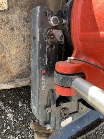 711541-21 Track excavator CAT 321C LCR, with 3 buckets and Rototilt