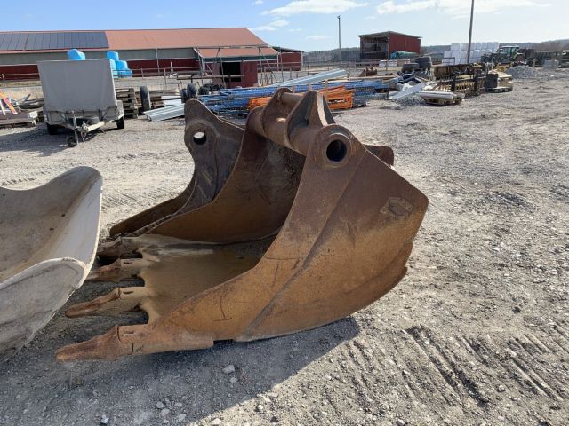 711541-26 Track excavator CAT 321C LCR, with 3 buckets and Rototilt