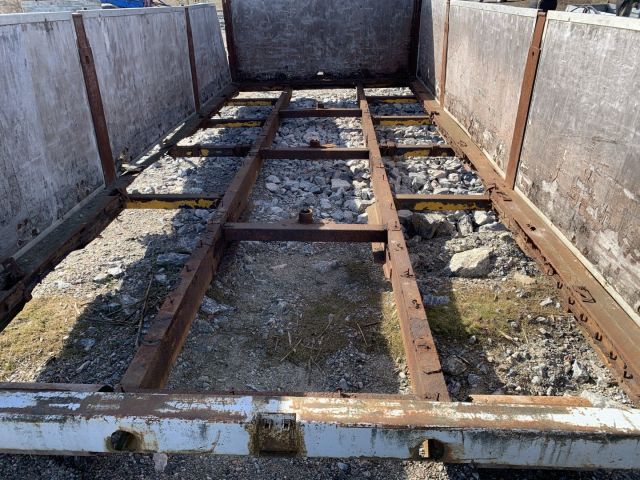 711594-4 Demountable frame