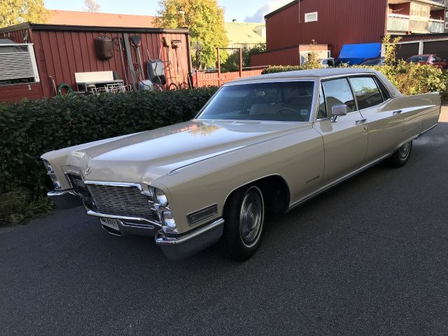 769781-1 Cadillac Fleetwood Brougham -1968