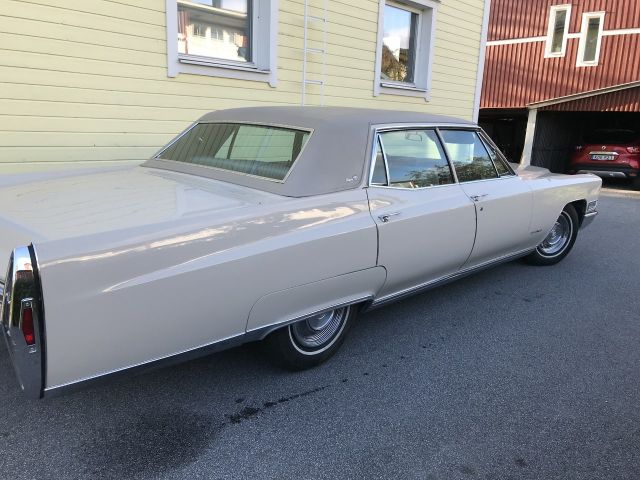 769781-3 Cadillac Fleetwood Brougham -1968