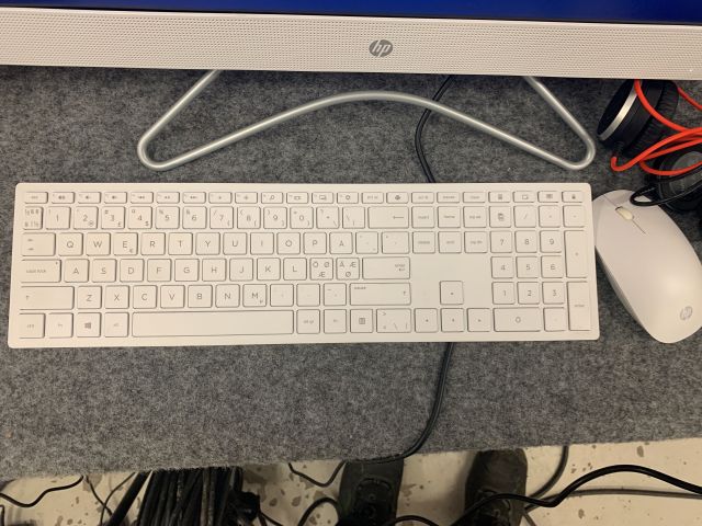 769024-4 All in one computer HP