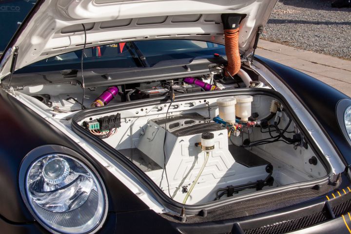 769833-46 Porsche 997 GT3 Rally -2011