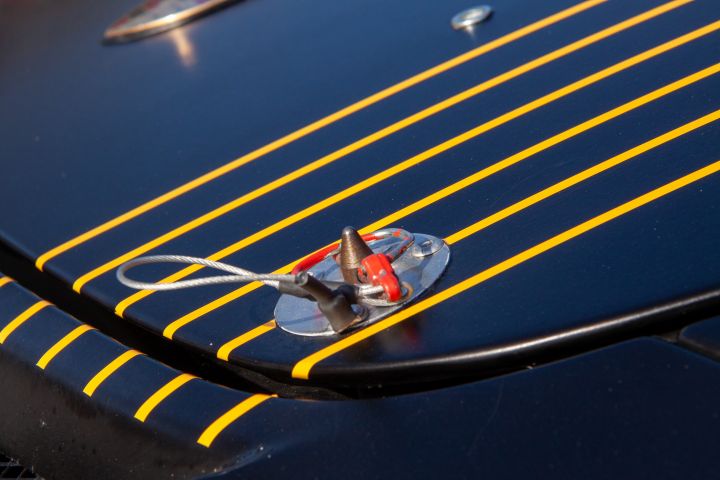 769833-74 Porsche 997 GT3 Rally -2011