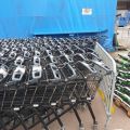 773667-7 Large amount of shopping carts