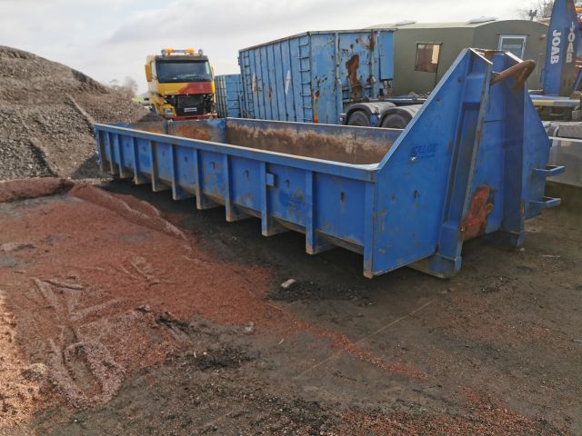 768674-13 Demountable platform 12 m3 with leaves