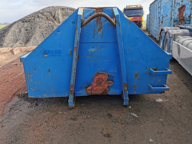 768674-14 Demountable platform 12 m3 with leaves
