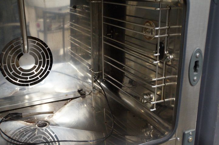 735544-6 Bake off oven "Unox XVC 304"