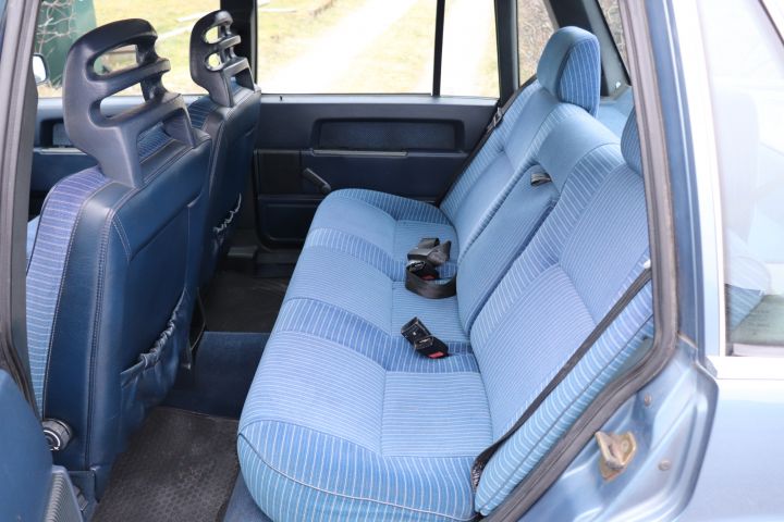 732972-8 Volvo 740 GL 2.4D -1988