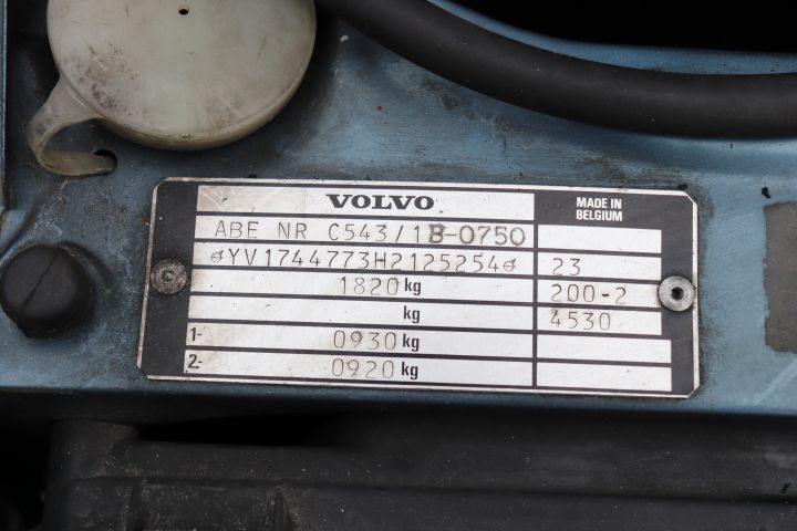 732972-20 Volvo 740 GL 2.4D -1988