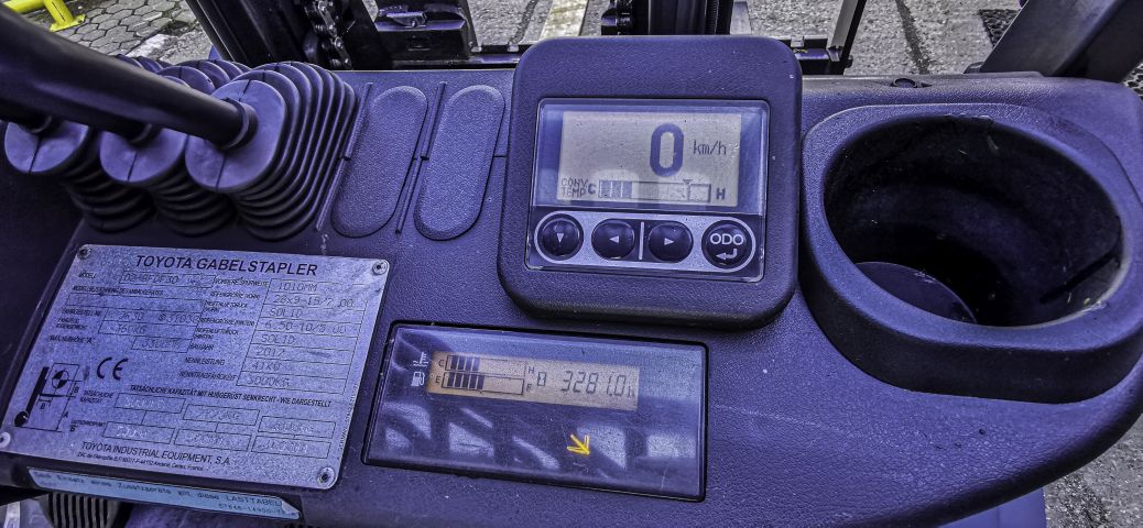 778741-11 Forklift truck Toyota 02-8FDF30, 2012