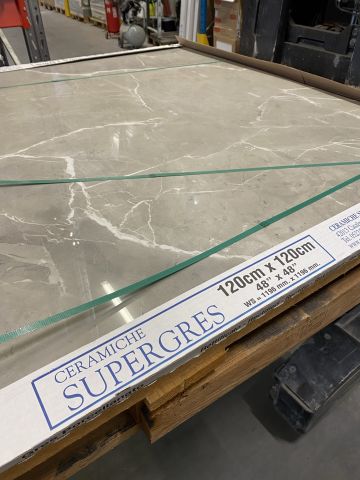 779849-3 Lot for bathroom - i.a. tiles, WC, Miller Bath products etc. [New and demo products]