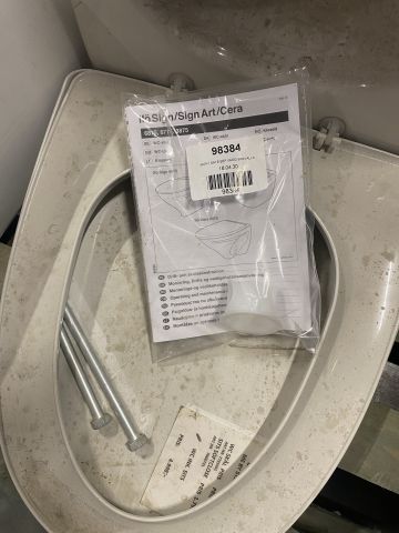 779849-13 Lot for bathroom - i.a. tiles, WC, Miller Bath products etc. [New and demo products]