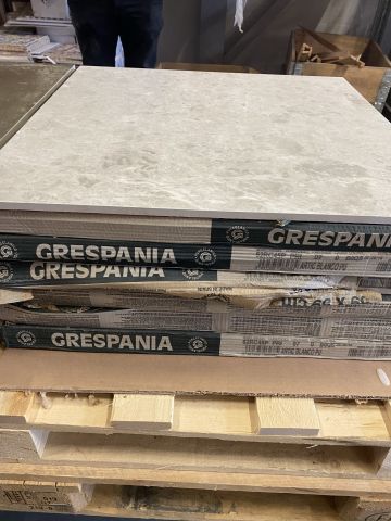 779849-16 Lot for bathroom - i.a. tiles, WC, Miller Bath products etc. [New and demo products]