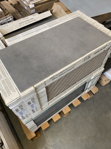 779849-20 Lot for bathroom - i.a. tiles, WC, Miller Bath products etc. [New and demo products]