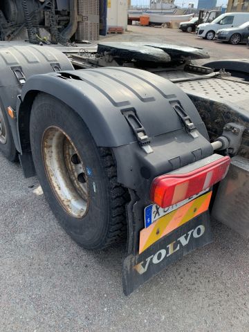 769030-8 Tractor Volvo FH16 610 6 * 2 -2006 (Manual, 1660009 km) NEW INFORMATION