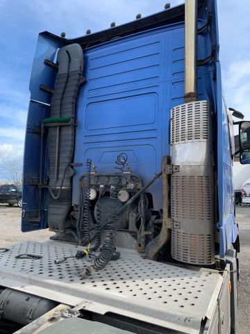 769030-16 Tractor Volvo FH16 610 6 * 2 -2006 (Manual, 1660009 km) NEW INFORMATION