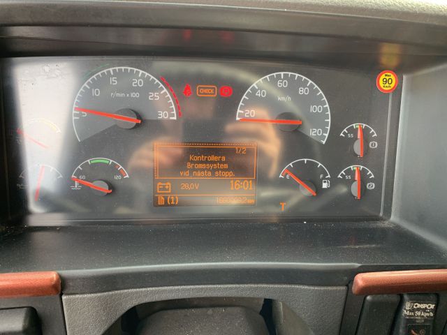 769030-21 Tractor Volvo FH16 610 6 * 2 -2006 (Manual, 1660009 km) NEW INFORMATION