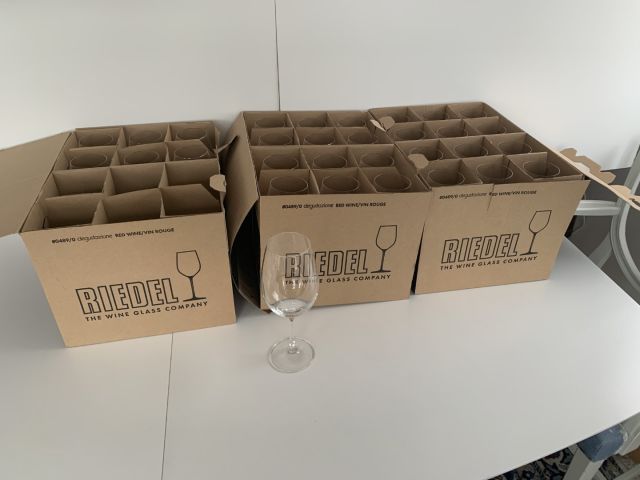 711613-4 30 exclusive red wine glasses Riedel