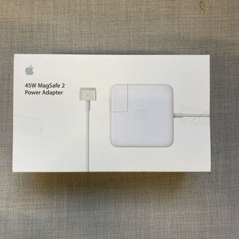 780024-2 Power adapter Apple 45W MagSafe 2 Power Adapter MacBook Air