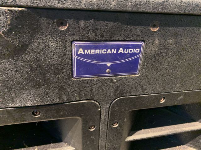 758712-3 Subwoofer 2 st: The Box TA18. American Audio, PXW 18P.