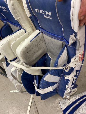 776243-8 CCM Extreme Flex pro Hockey goalkeeper equipment