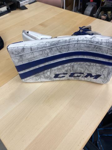 776243-11 CCM Extreme Flex pro Hockey goalkeeper equipment