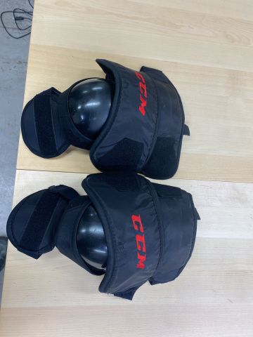 776243-15 CCM Extreme Flex pro Hockey goalkeeper equipment