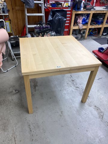 776255-6 Kitchen table Bjursta