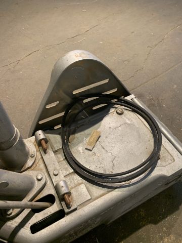 769037-4 (UTGÅR, Släng) Golvhyvel Örebro Golvindustri GM-10 (rep.objekt)