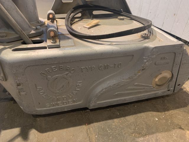 769037-5 (UTGÅR, Släng) Golvhyvel Örebro Golvindustri GM-10 (rep.objekt)