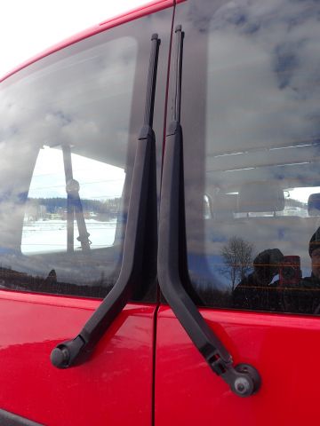 753058-52 VW CARAVELLE / Bus 2.5, 2008. Reg no. AJA059