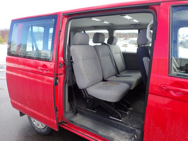 753058-62 VW CARAVELLE / Bus 2.5, 2008. Reg no. AJA059