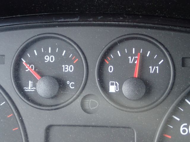 753058-87 VW CARAVELLE / Bus 2.5, 2008. Reg no. AJA059