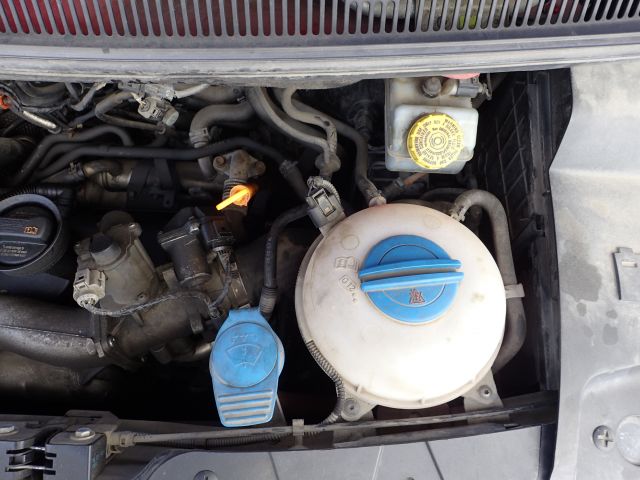 753058-112 VW CARAVELLE / Bus 2.5, 2008. Reg no. AJA059