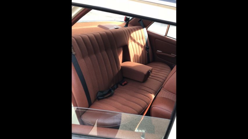 769795-30 Mercedes-Benz 200 -1982