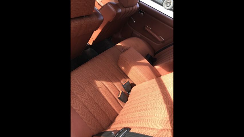 769795-31 Mercedes-Benz 200 -1982