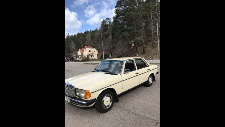 769795-1 Mercedes-Benz 200 -1982