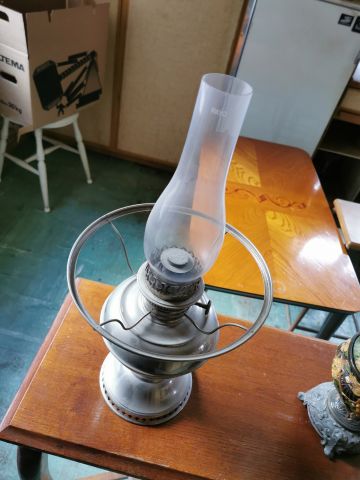 772323-5 Kerosene / oil lamp