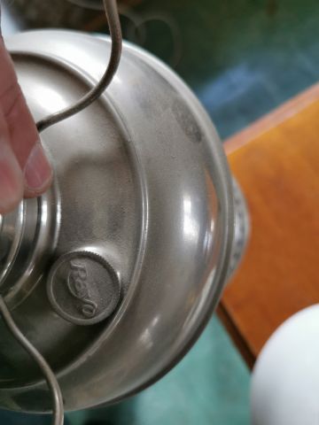 772323-7 Kerosene / oil lamp