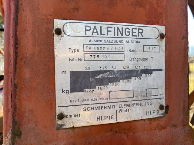 776321-5 Volvo tgb with palfinger crane separate engine perkins diesel