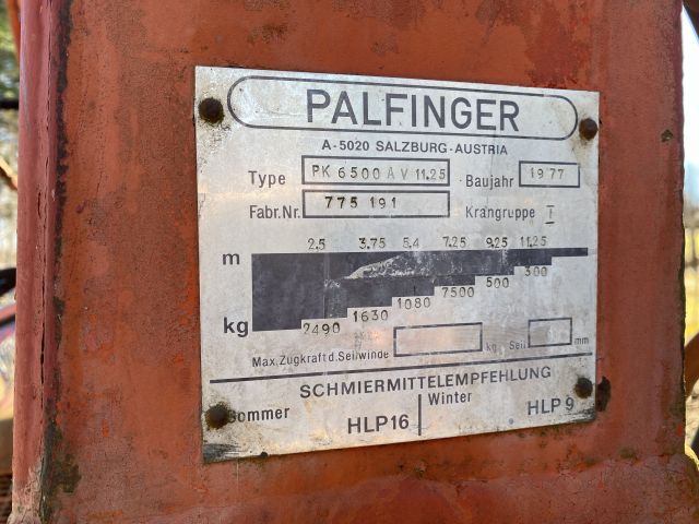 776321-6 Volvo tgb with palfinger crane separate engine perkins diesel