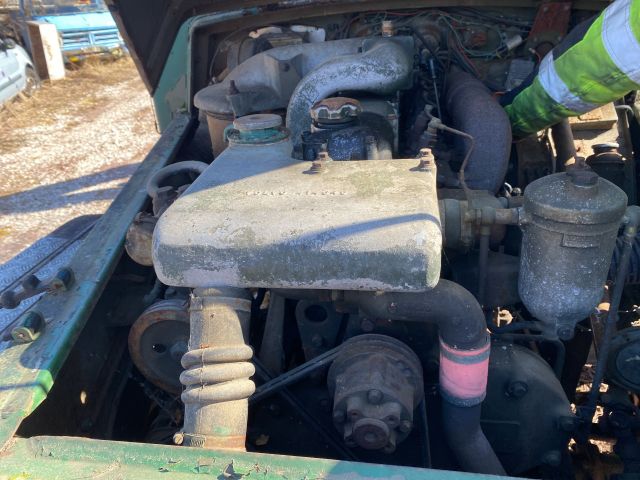 776321-19 Volvo tgb with palfinger crane separate engine perkins diesel