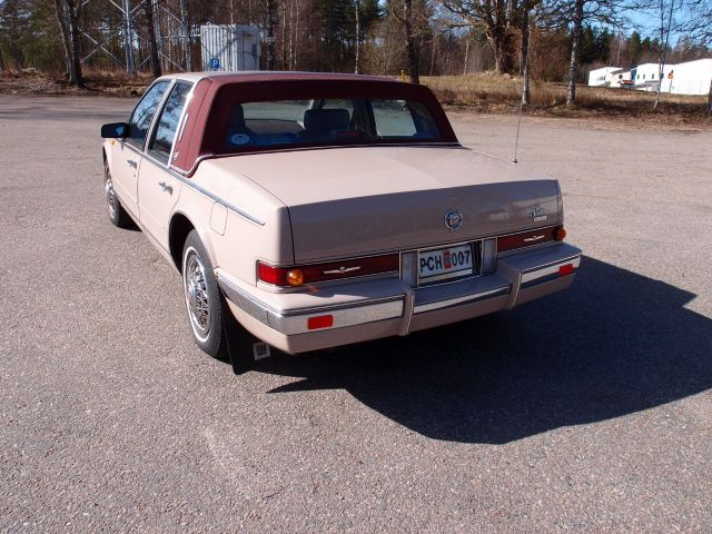 769792-2 Cadillac Seville -1988