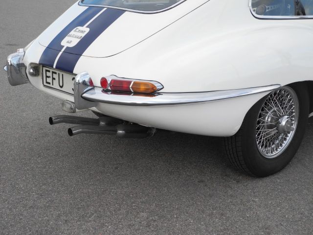Jaguar E Type 2 2 4 2 1966 Efu 390 Natauktioner Konkursauktioner Fynda Online Ps Auction