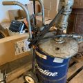 702110-2 Pneumatic grease pump with trolley