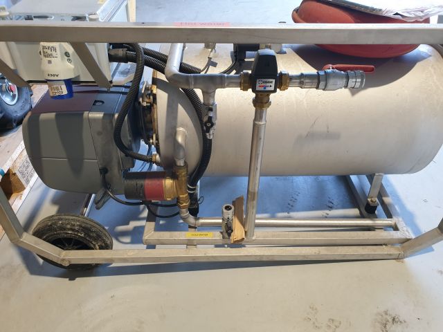 724132-7 Compact 3000 RV water heater