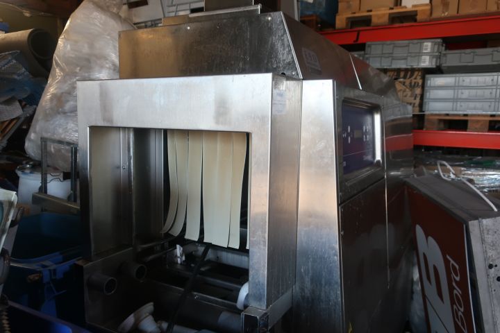718744-11 Tunnel dishwasher Electrolux WT100 with conveyor belt
