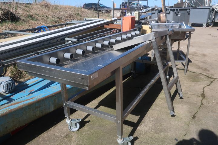 718744-12 Tunnel dishwasher Electrolux WT100 with conveyor belt